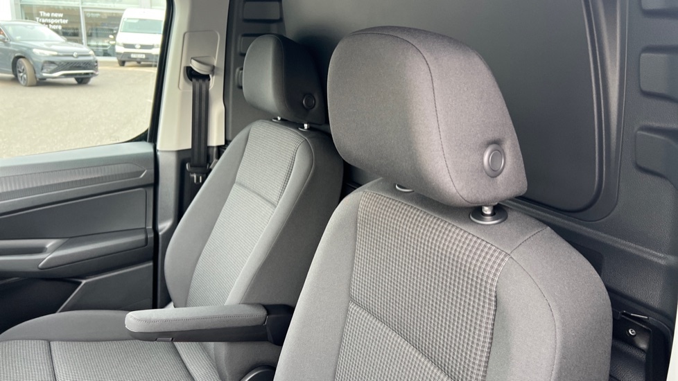 Used Volkswagen Caddy Maxi 2025 for sale - 76351009: Photo 17