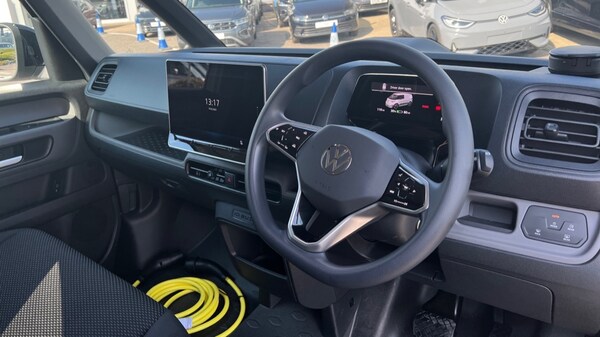 Used Volkswagen ID.Buzz 2025 for sale - 76241519: Photo 6