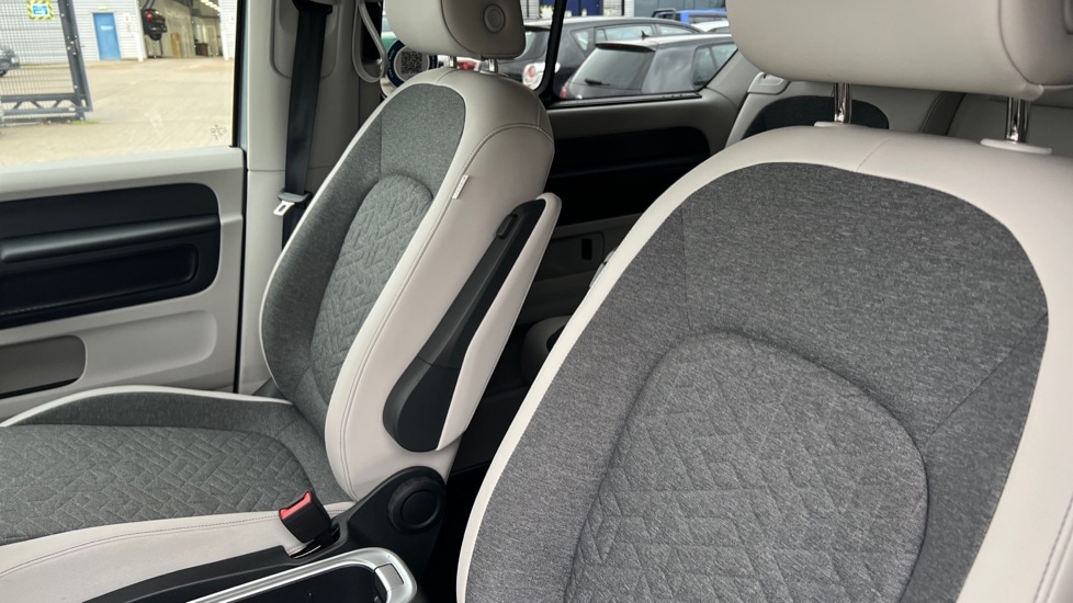 Used Volkswagen ID.Buzz 2025 for sale - 76873011: Photo 17