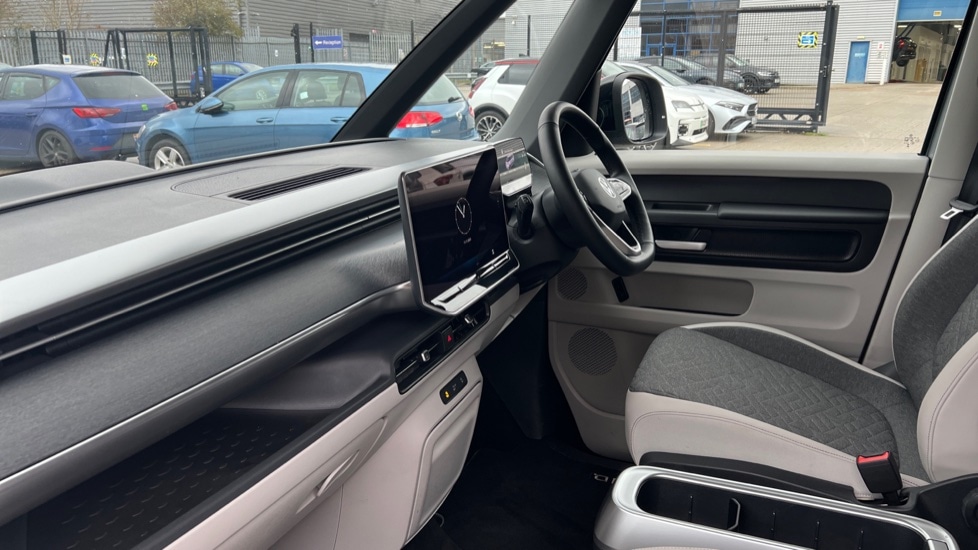 Used Volkswagen ID.Buzz 2025 for sale - 76873011: Photo 2
