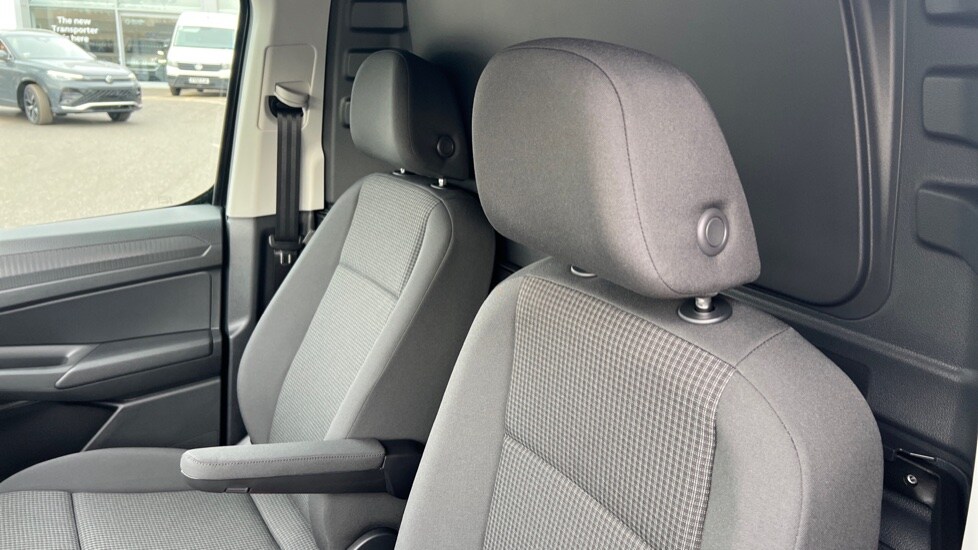 Used Volkswagen Caddy Maxi 2025 for sale - 76515055: Photo 17