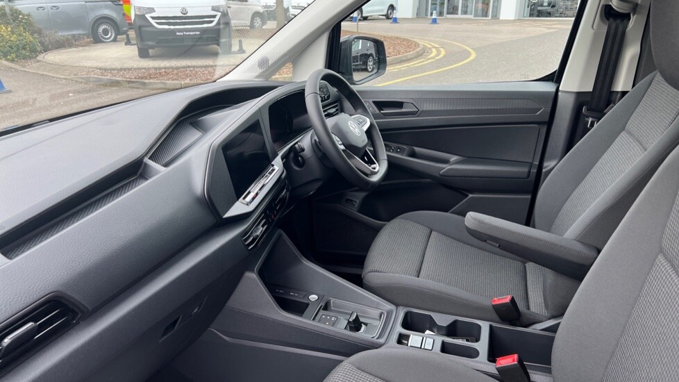 Used Volkswagen Caddy Maxi 2025 for sale - 76515055: Photo 2