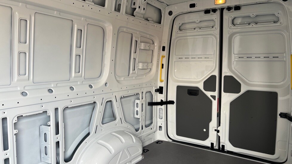 Used Volkswagen Crafter 2025 for sale - 76869047: Photo 9