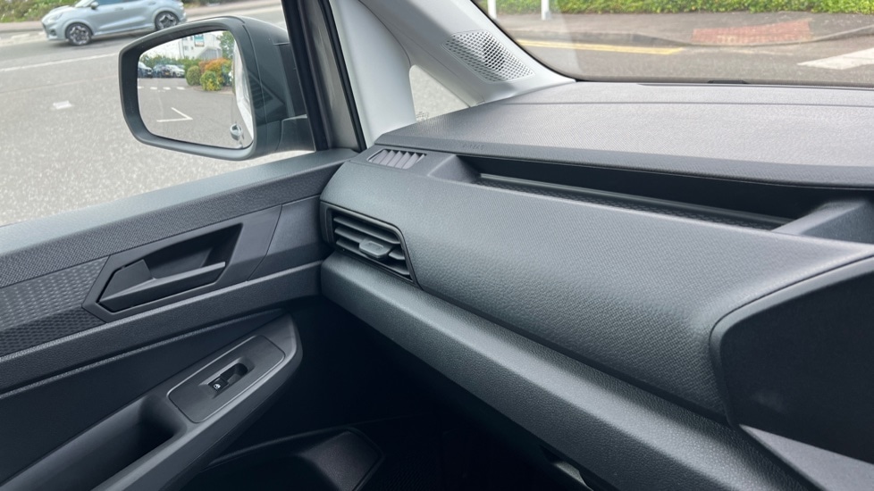 Used Volkswagen Caddy 2024 for sale - 76868269: Photo 30