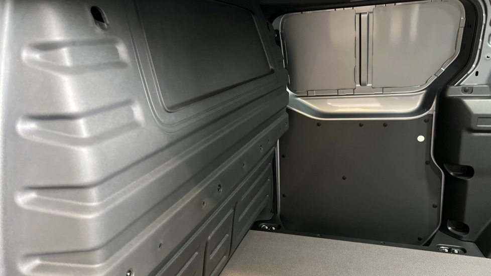 Used Volkswagen ID.Buzz 2025 for sale - 76921660: Photo 22