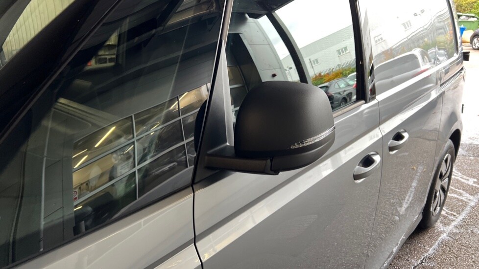 Used Volkswagen ID.Buzz 2025 for sale - 76921660: Photo 38