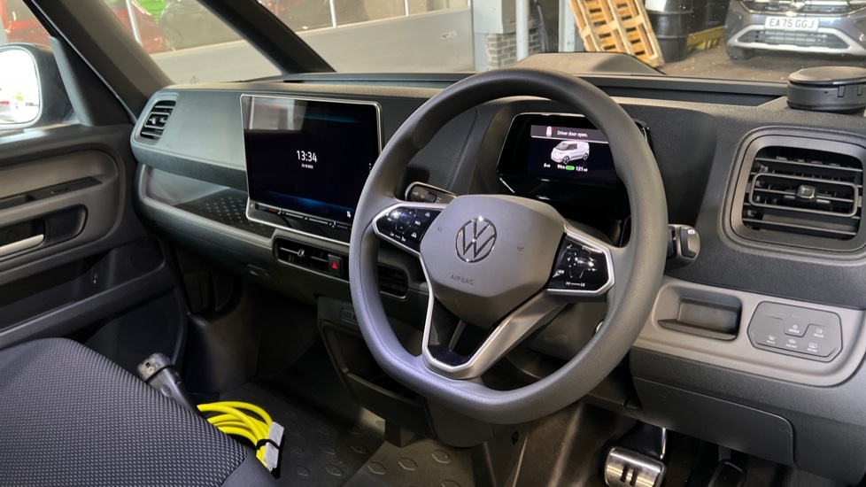 Used Volkswagen ID.Buzz 2025 for sale - 76921660: Photo 6