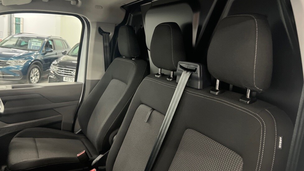 Used Volkswagen Transporter 2025 for sale - 76868919: Photo 17