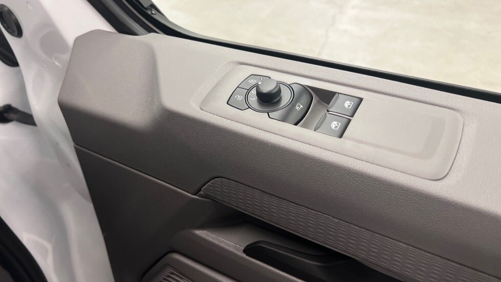 Used Volkswagen Transporter 2025 for sale - 76868919: Photo 23