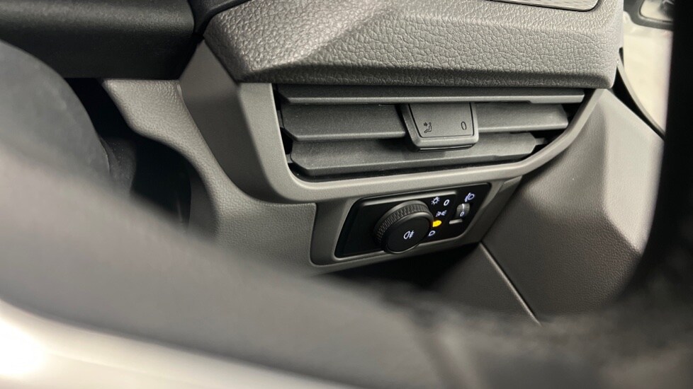 Used Volkswagen Transporter 2025 for sale - 76868919: Photo 27