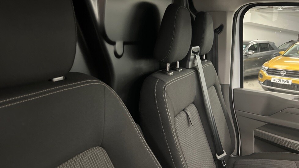 Used Volkswagen Transporter 2025 for sale - 76868919: Photo 32