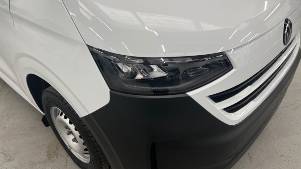 Used Volkswagen Transporter 2025 for sale - 76868919: Photo 40