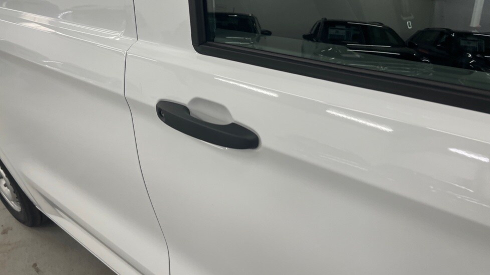 Used Volkswagen Transporter 2025 for sale - 76868919: Photo 42