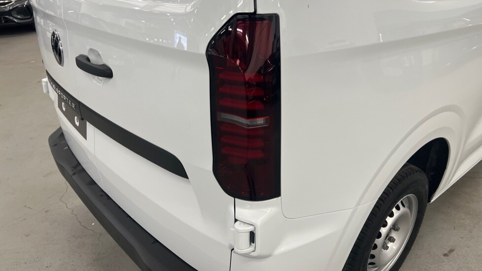 Used Volkswagen Transporter 2025 for sale - 76868919: Photo 43