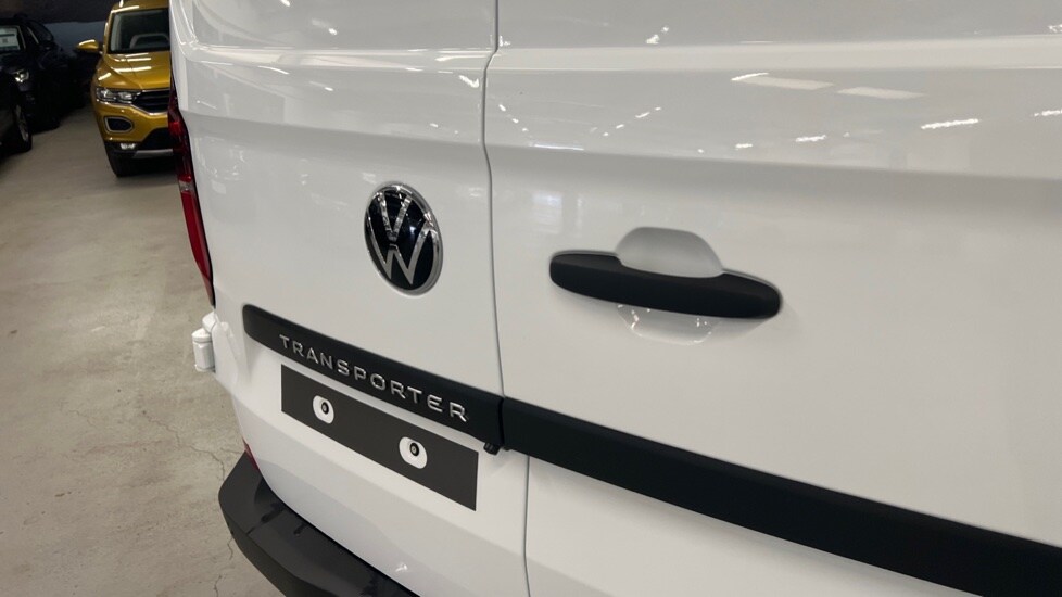 Used Volkswagen Transporter 2025 for sale - 76868919: Photo 44