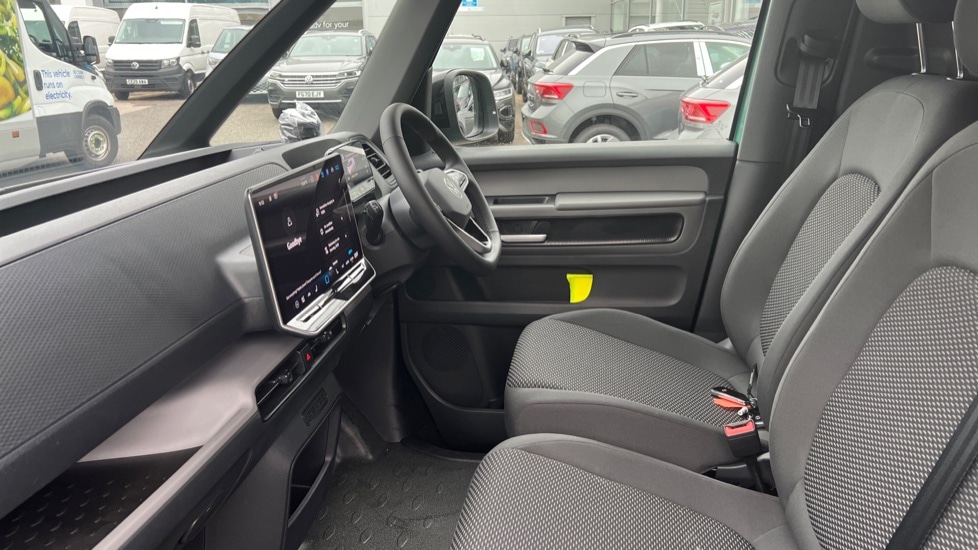 Used Volkswagen ID.Buzz 2025 for sale - 76568111: Photo 2