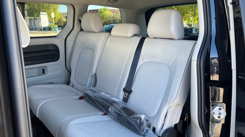 Used Volkswagen ID.Buzz 2025 for sale - 76870642: Photo 17