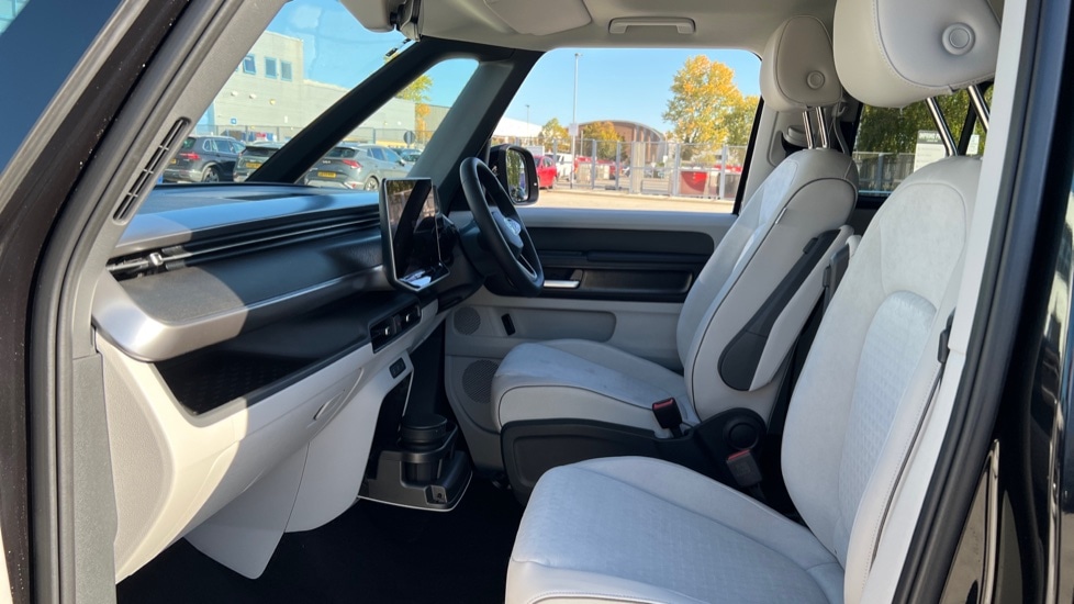 Used Volkswagen ID.Buzz 2025 for sale - 76870642: Photo 2