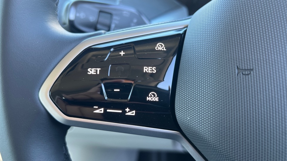 Used Volkswagen ID.Buzz 2025 for sale - 76870642: Photo 24