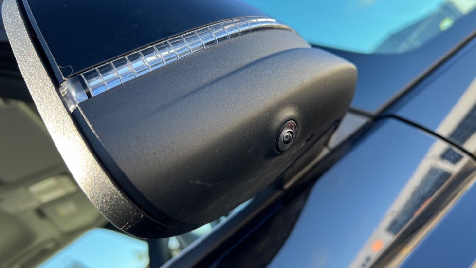 Used Volkswagen ID.Buzz 2025 for sale - 76870642: Photo 40