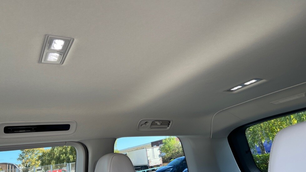 Used Volkswagen ID.Buzz 2025 for sale - 76870642: Photo 60