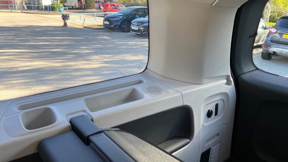 Used Volkswagen ID.Buzz 2025 for sale - 76870642: Photo 63