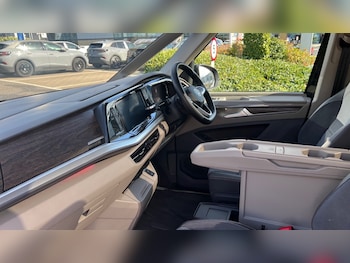 Used Volkswagen Multivan 2025 for sale - 76869752: Photo
