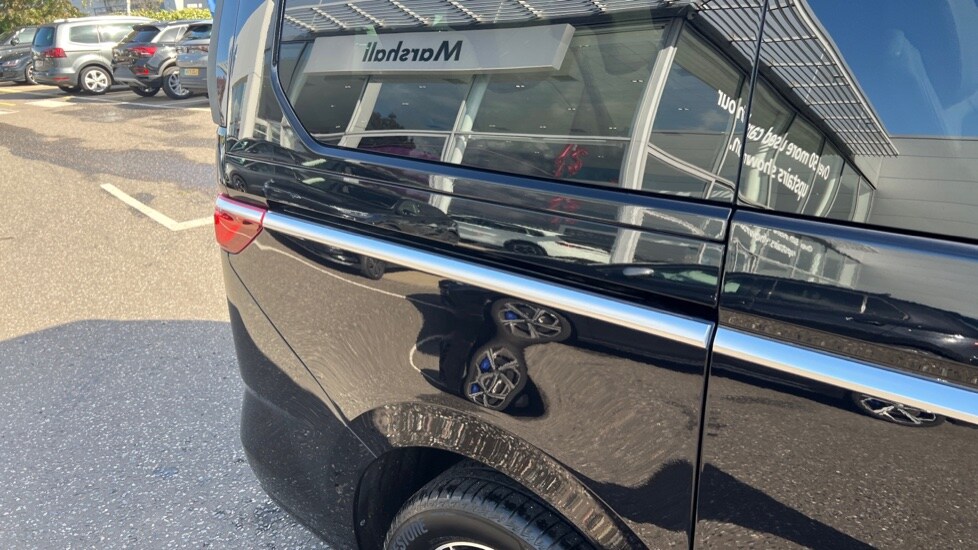 Used Volkswagen Multivan 2025 for sale - 76869752: Photo 44