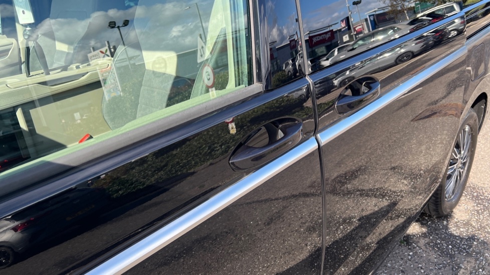 Used Volkswagen Multivan 2025 for sale - 76869752: Photo 51