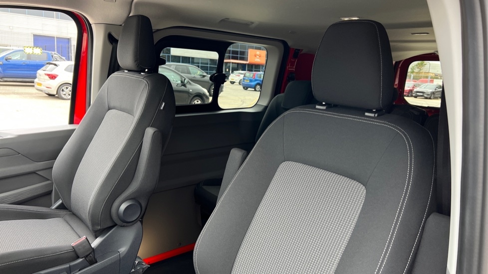 Used Volkswagen Transporter 2025 for sale - 76870298: Photo 17