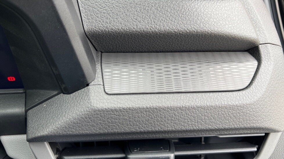 Used Volkswagen Transporter 2025 for sale - 76870298: Photo 41