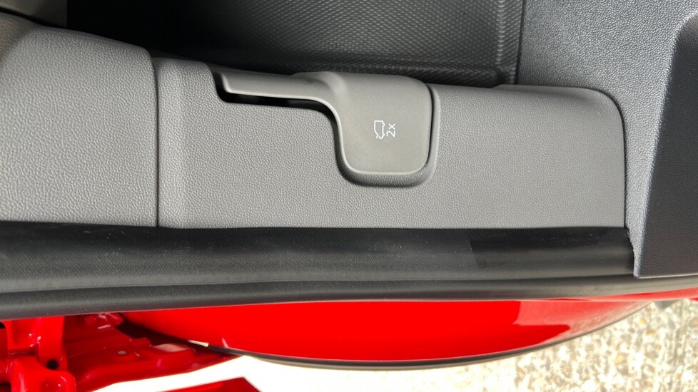 Used Volkswagen Transporter 2025 for sale - 76870298: Photo 74