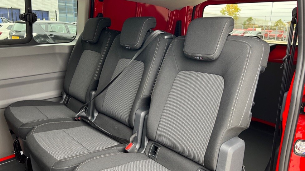 Used Volkswagen Transporter 2025 for sale - 76870298: Photo 80