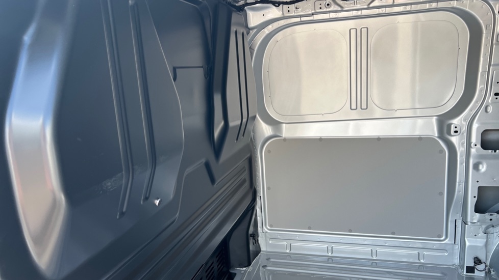 Used Volkswagen Transporter 2025 for sale - 76868472: Photo 22