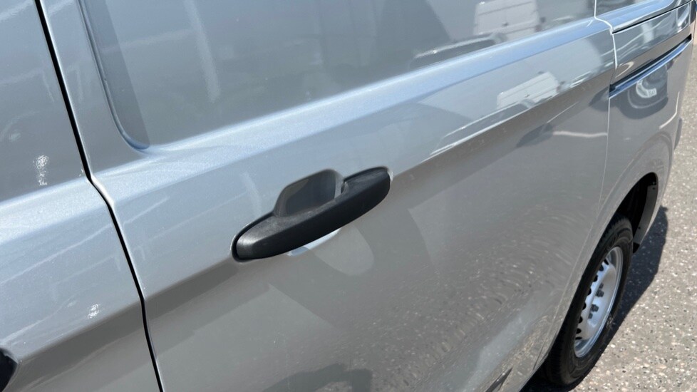 Used Volkswagen Transporter 2025 for sale - 76868472: Photo 35