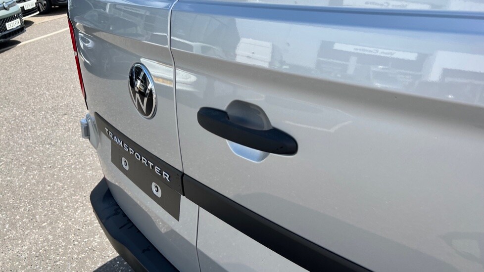Used Volkswagen Transporter 2025 for sale - 76868472: Photo 43