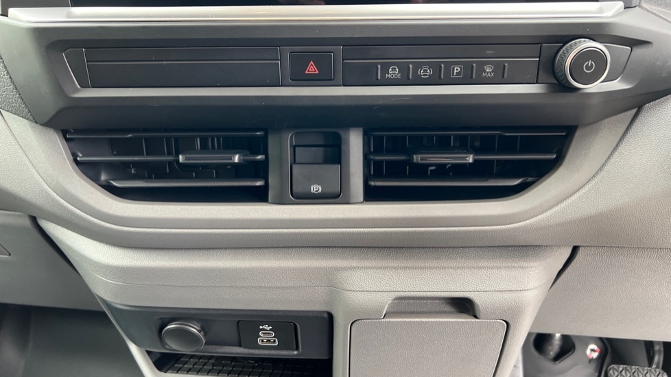 Used Volkswagen Transporter 2025 for sale - 76630155: Photo 13