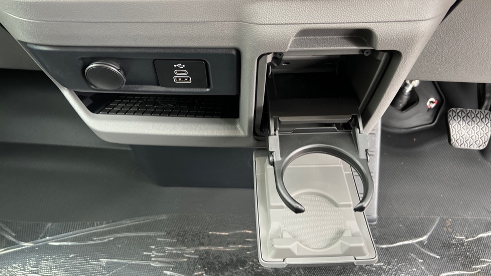 Used Volkswagen Transporter 2025 for sale - 76630155: Photo 14