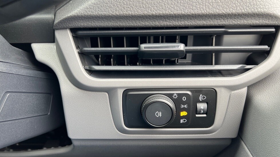 Used Volkswagen Transporter 2025 for sale - 76630155: Photo 40