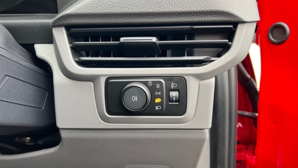 Used Volkswagen Transporter 2025 for sale - 76630155: Photo 84