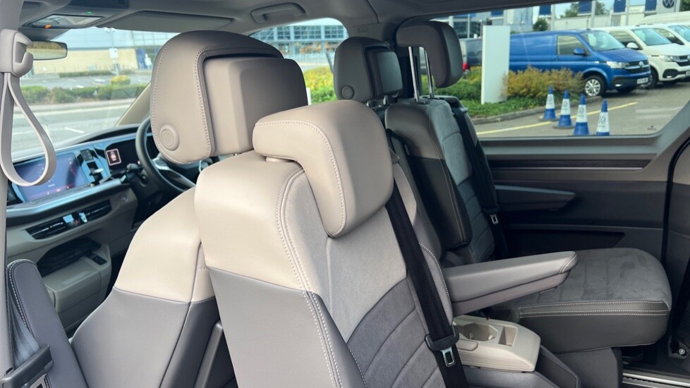 Used Volkswagen Multivan 2025 for sale - 76350766: Photo 22