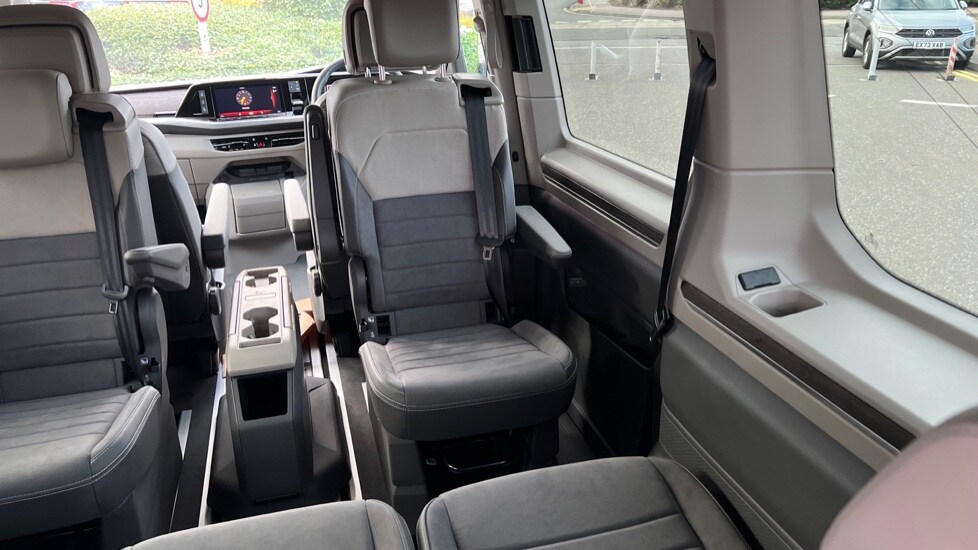 Used Volkswagen Multivan 2025 for sale - 76350766: Photo 40