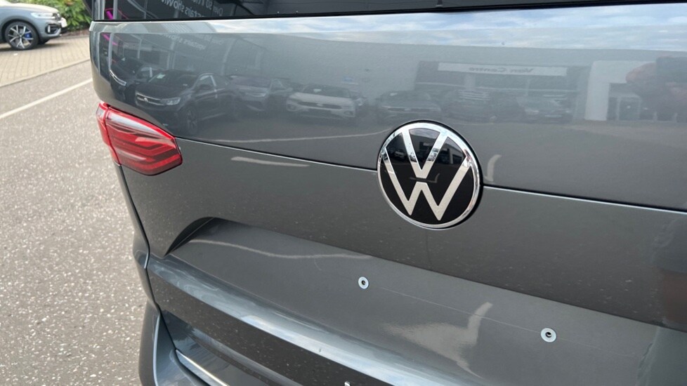 Used Volkswagen Multivan 2025 for sale - 76350766: Photo 44