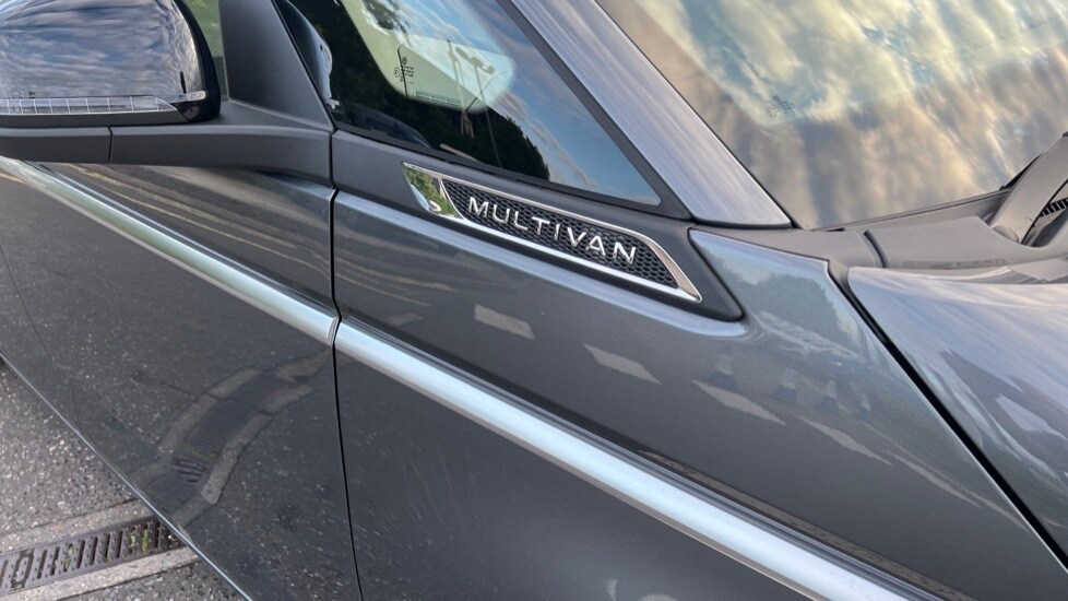 Used Volkswagen Multivan 2025 for sale - 76350766: Photo 57