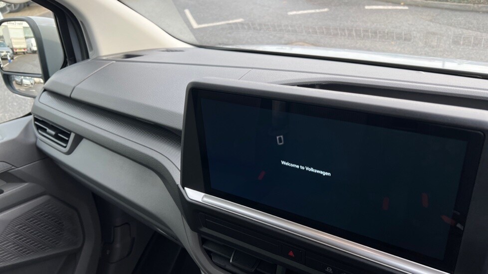 Used Volkswagen Transporter 2025 for sale - 76921670: Photo 12