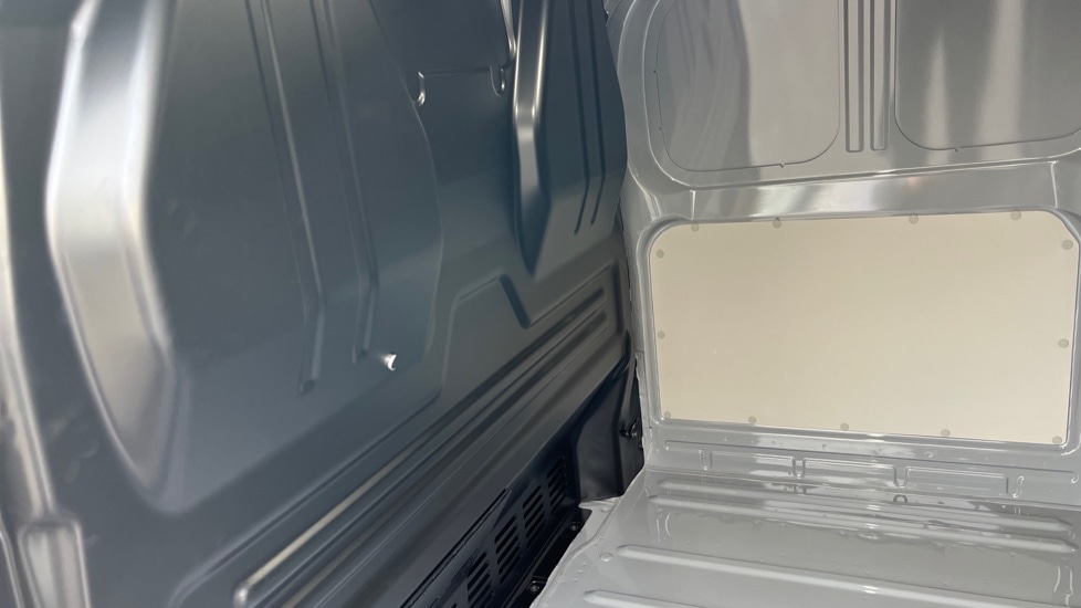 Used Volkswagen Transporter 2025 for sale - 76921670: Photo 22