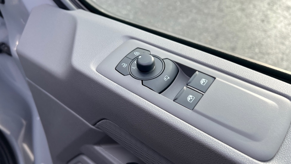 Used Volkswagen Transporter 2025 for sale - 76921670: Photo 23