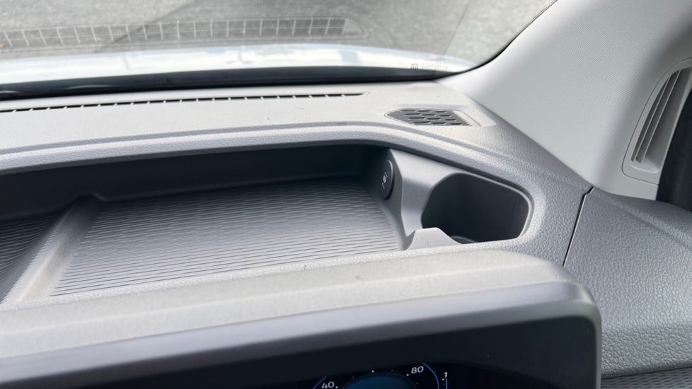 Used Volkswagen Transporter 2025 for sale - 76921670: Photo 28