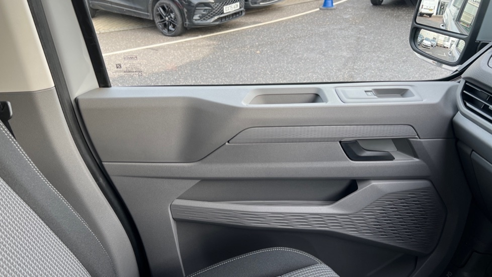 Used Volkswagen Transporter 2025 for sale - 76921670: Photo 34