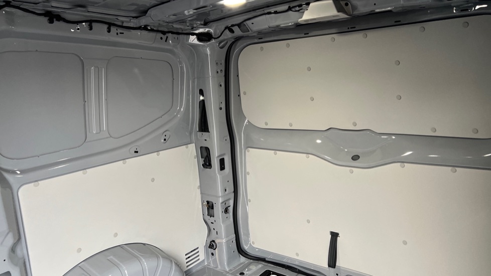 Used Volkswagen Transporter 2025 for sale - 76921670: Photo 9